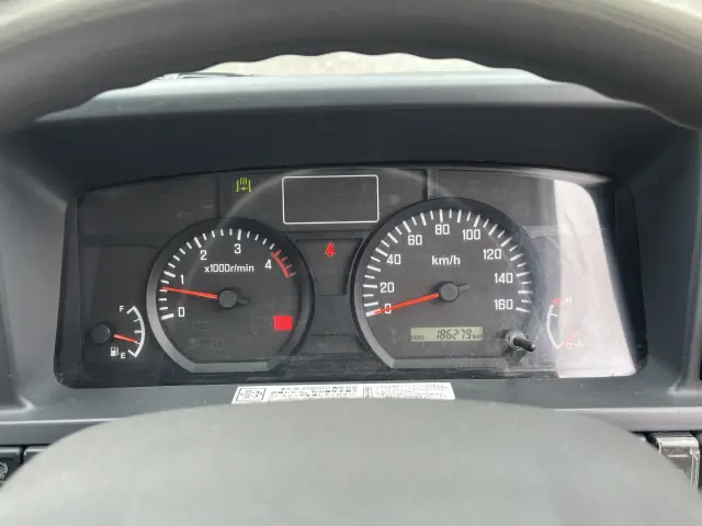 いすゞ エルフ TRG-NKR85A(2WD)の写真11