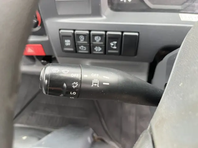 いすゞ エルフ TRG-NKR85A(2WD)の写真13