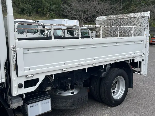 いすゞ エルフ TRG-NKR85A(2WD)の写真23