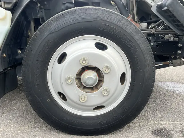 いすゞ エルフ TRG-NKR85A(2WD)の写真38