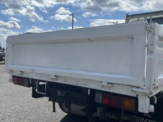 三菱 キャンター KK-FG70EB(4WD)の写真14