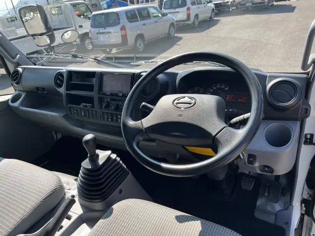 日野 デュトロ TKG-XZU722Mの写真5