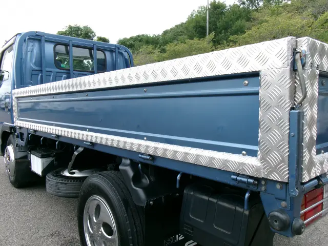 いすゞ エルフ KR-NKR81EA(2WD)の写真28