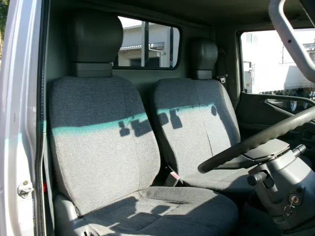 三菱 キャンター KC-FE562EV(2WD)の写真10