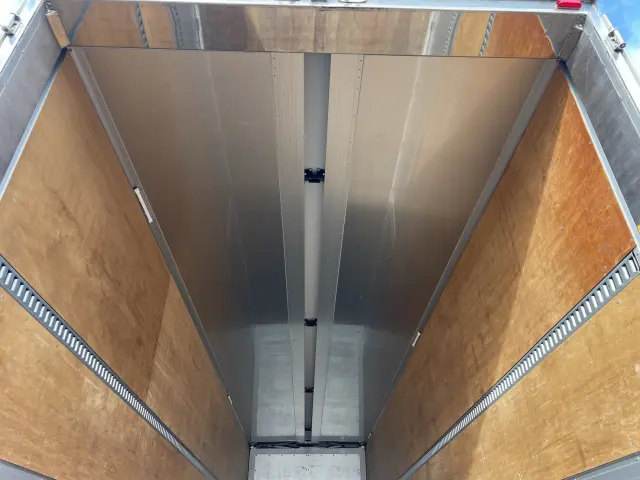 日野 プロフィア 2DG-FW1AHG(8x4)の写真14