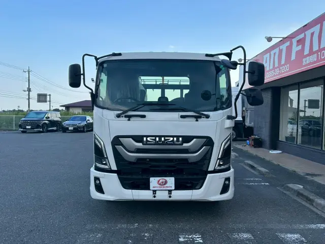 いすゞ フォワード 2RG-FRR90S4(2WD)の写真2