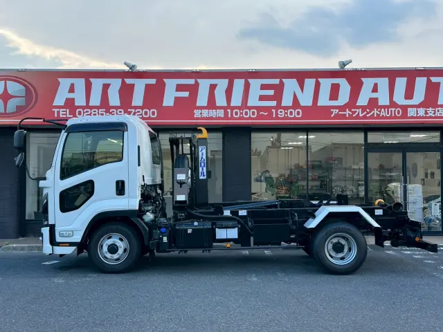 いすゞ フォワード 2RG-FRR90S4(2WD)の写真3