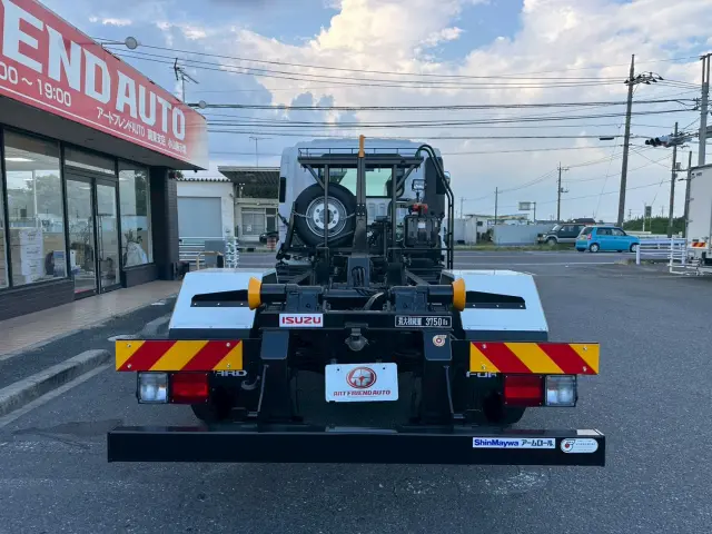 いすゞ フォワード 2RG-FRR90S4(2WD)の写真5