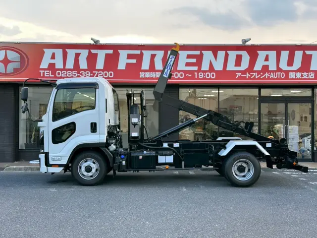 いすゞ フォワード 2RG-FRR90S4(2WD)の写真10