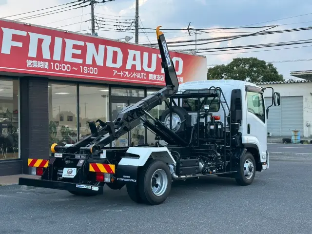 いすゞ フォワード 2RG-FRR90S4(2WD)の写真12