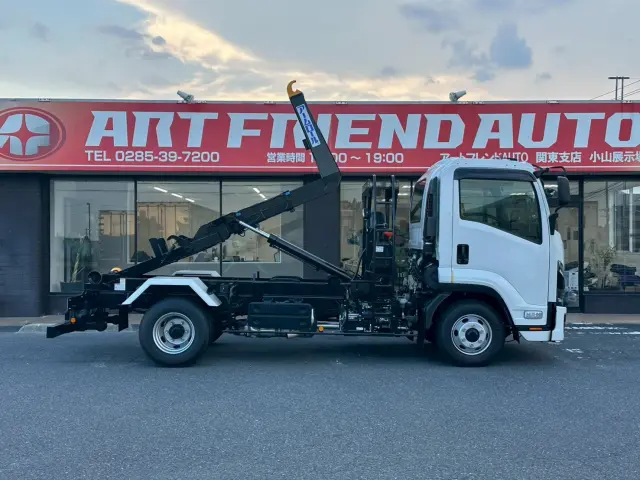 いすゞ フォワード 2RG-FRR90S4(2WD)の写真13