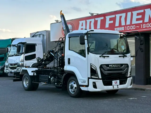 いすゞ フォワード 2RG-FRR90S4(2WD)の写真14