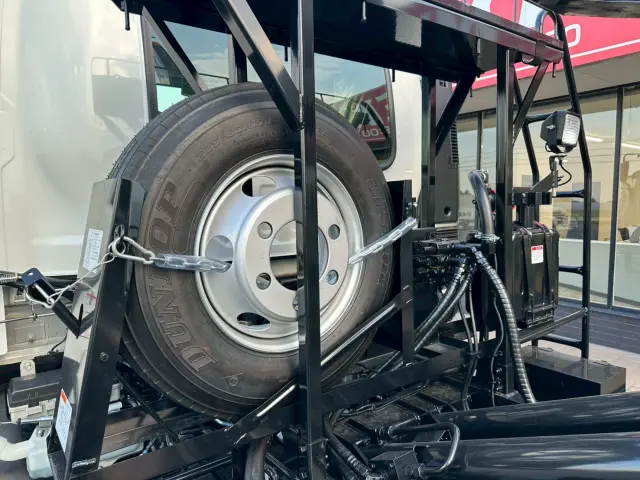 いすゞ フォワード 2RG-FRR90S4(2WD)の写真24