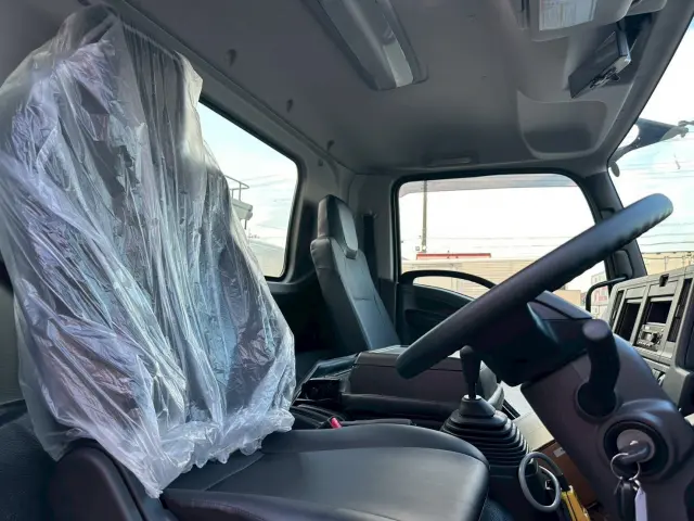 いすゞ フォワード 2RG-FRR90S4(2WD)の写真25