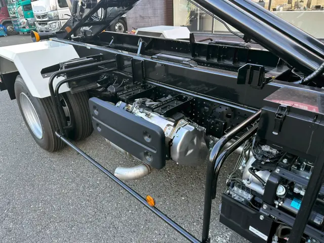 いすゞ フォワード 2RG-FRR90S4(2WD)の写真33