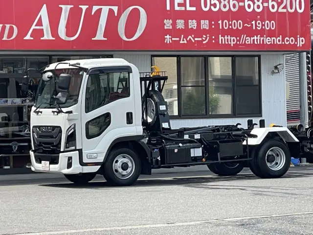 いすゞ フォワード 2RG-FRR90S4(2WD)の写真1
