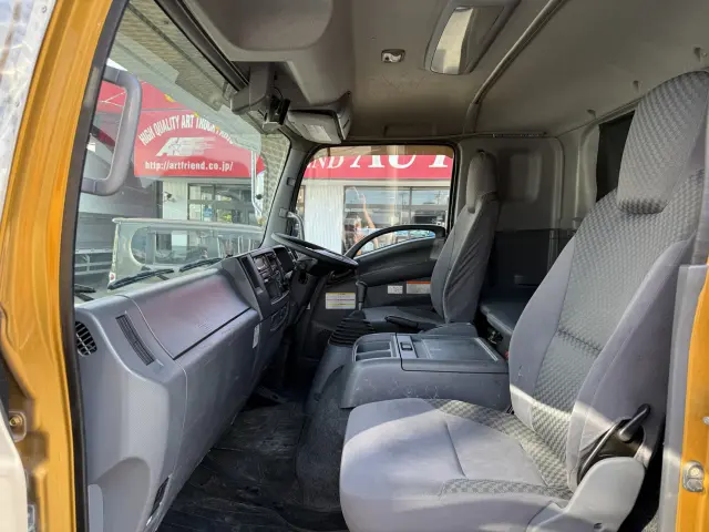 いすゞ フォワード 2RG-FRR90T2(2WD)の写真25