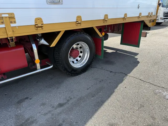 いすゞ フォワード 2RG-FRR90T2(2WD)の写真28