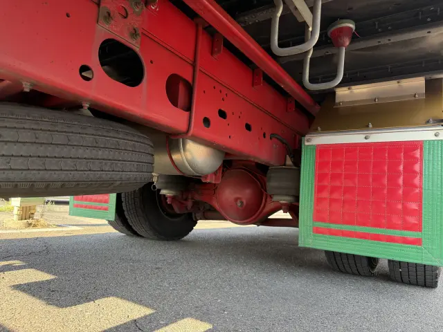 いすゞ フォワード 2RG-FRR90T2(2WD)の写真31