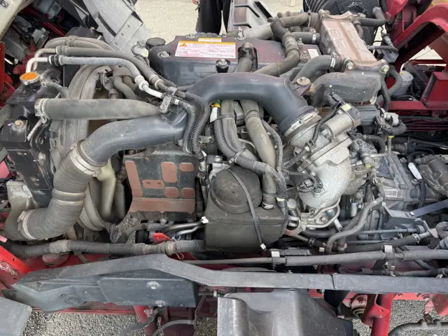 いすゞ フォワード 2RG-FRR90T2(2WD)の写真37