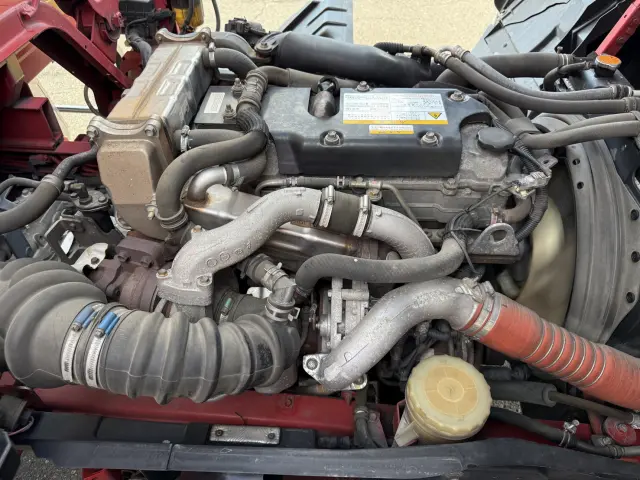 いすゞ フォワード 2RG-FRR90T2(2WD)の写真39