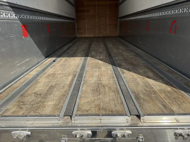 いすゞ フォワード QKG-FTR34T2(未入力/関係無)の写真13