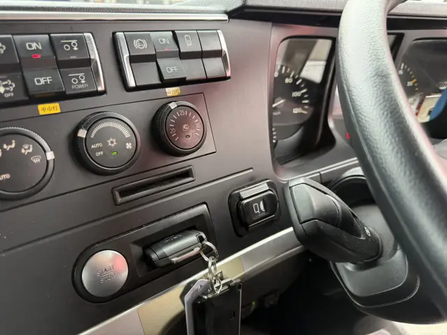 三菱 スーパーグレート 2PG-FU74HZ(未入力/関係無)の写真20