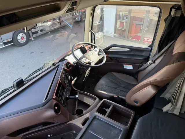 日野 プロフィア 2DG-FW1EHG(未入力/関係無)の写真28