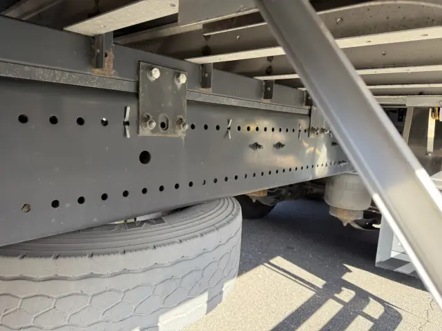 日野 プロフィア 2DG-FR1EHG(未入力/関係無)の写真32