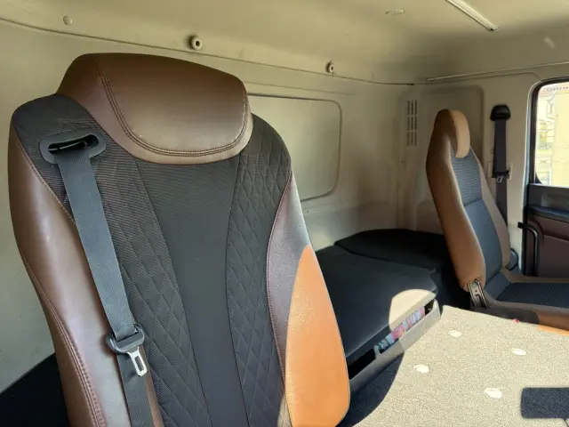 日野 プロフィア 2DG-FR1AHJ(未入力/関係無)の写真20