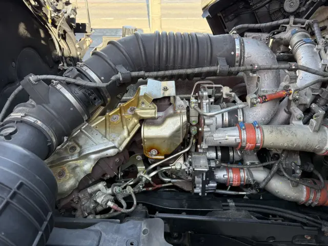 日野 プロフィア 2DG-FR1AHJ(未入力/関係無)の写真40