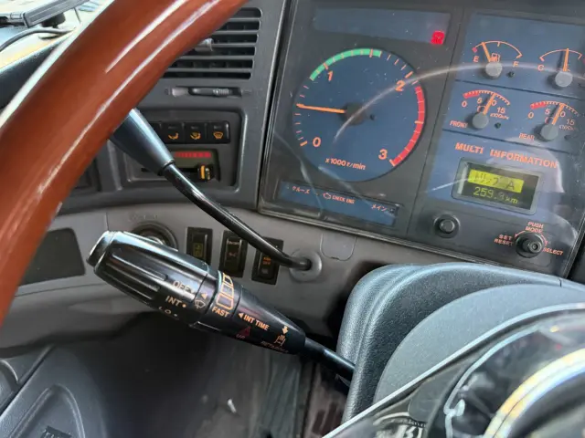 日野 プロフィア KL-SH1KDGG(2WD)の写真31