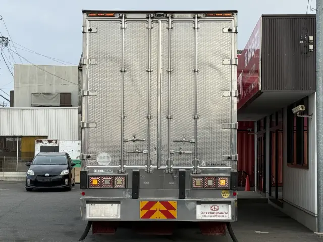 日野 プロフィア QPG-FR1EZEG(6x2)の写真6