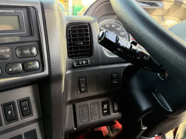 日野 プロフィア QPG-FR1EZEG(6x2)の写真24