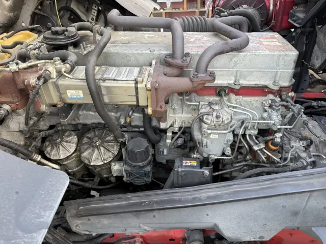 日野 プロフィア QPG-FR1EZEG(6x2)の写真38