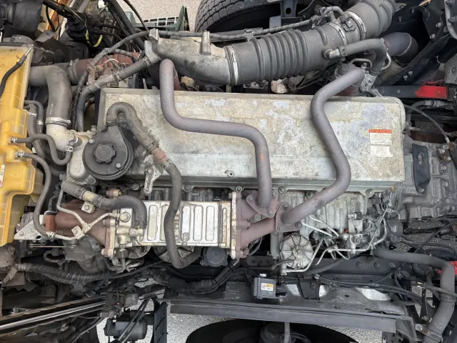 日野 プロフィア QPG-FR1EZEG(6x2)の写真39