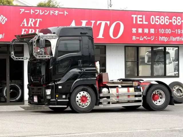 いすゞ ギガ QKG-EXD52BD(2WD)の写真1