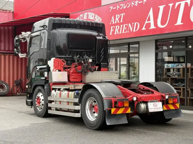 いすゞ ギガ QKG-EXD52BD(2WD)の写真4