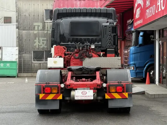 いすゞ ギガ QKG-EXD52BD(2WD)の写真5