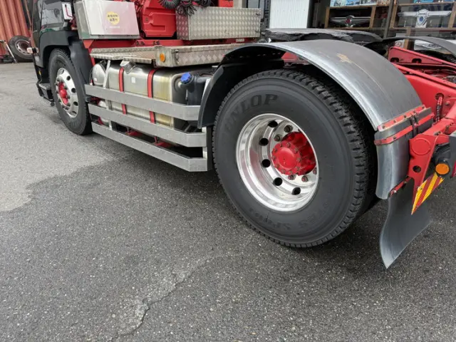 いすゞ ギガ QKG-EXD52BD(2WD)の写真11