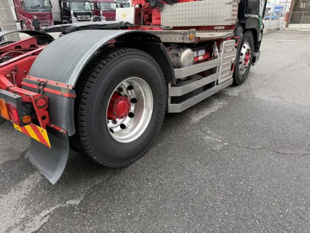 いすゞ ギガ QKG-EXD52BD(2WD)の写真12