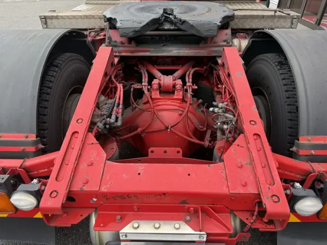 いすゞ ギガ QKG-EXD52BD(2WD)の写真17