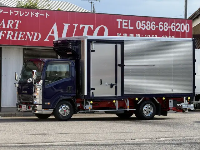 いすゞ エルフ 2RG-NPR88AN(2WD)の写真1