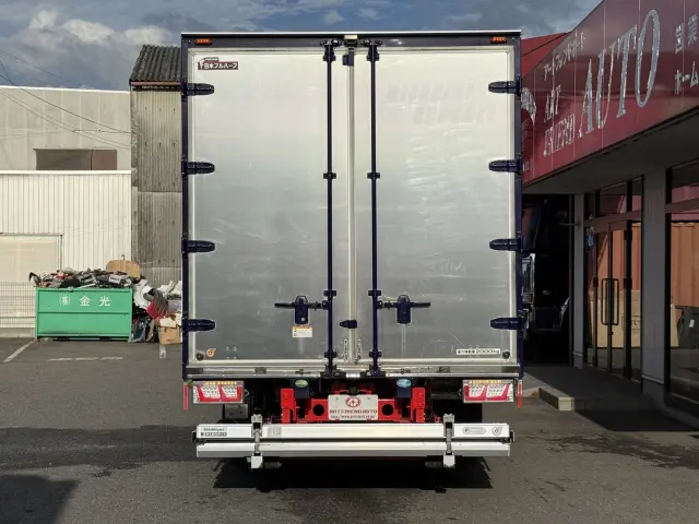 いすゞ エルフ 2RG-NPR88AN(2WD)の写真6