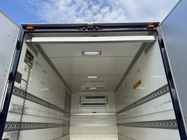 いすゞ エルフ 2RG-NPR88AN(2WD)の写真16