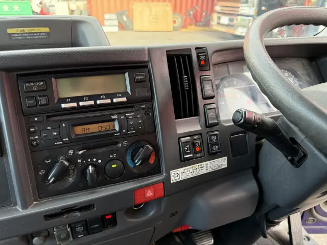 いすゞ エルフ 2RG-NPR88AN(2WD)の写真24