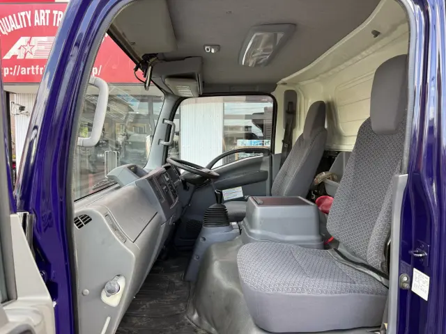 いすゞ エルフ 2RG-NPR88AN(2WD)の写真29