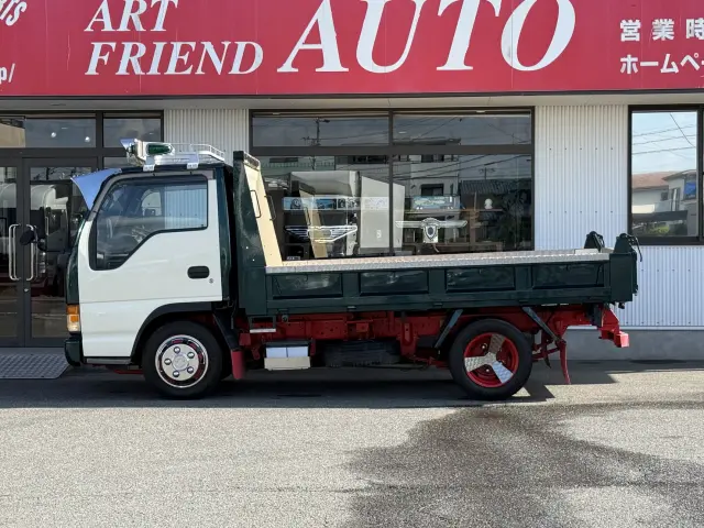 いすゞ エルフ KC-NKR66ED(2WD)の写真3