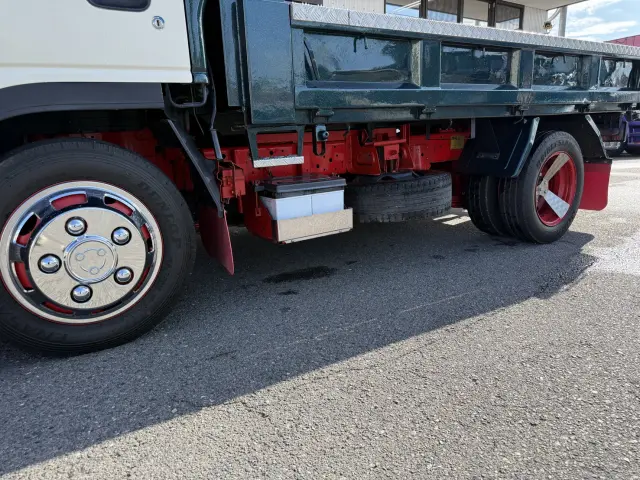 いすゞ エルフ KC-NKR66ED(2WD)の写真33