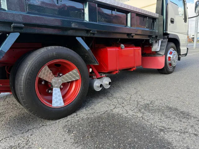 いすゞ エルフ KC-NKR66ED(2WD)の写真36